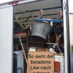 Beladener LKW nach einer Haushaltsauflösung